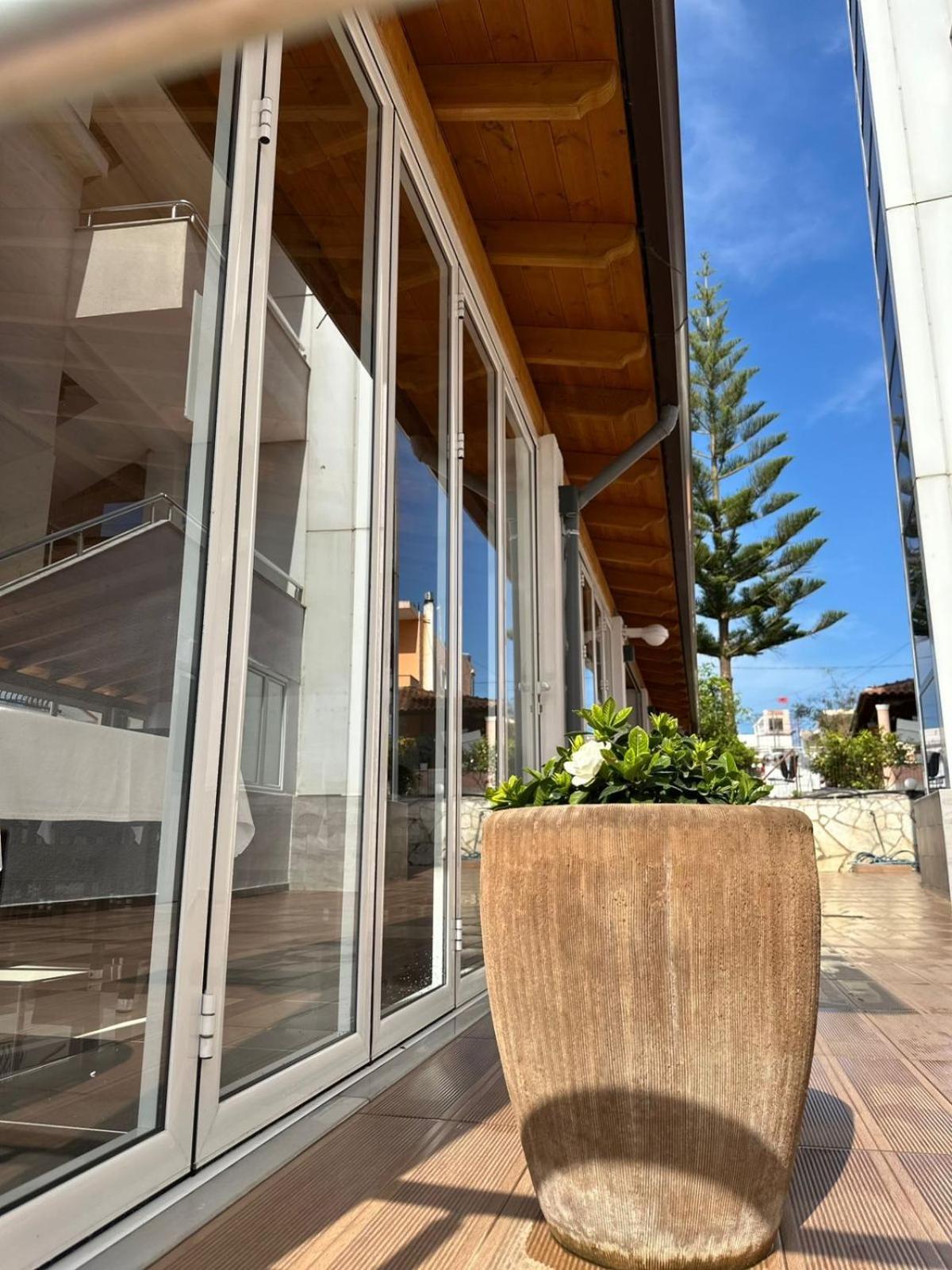 Hotel Marku 4*