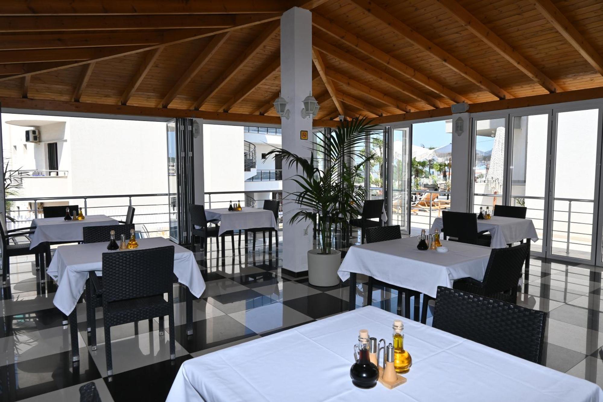 Hotel Marku Ksamil