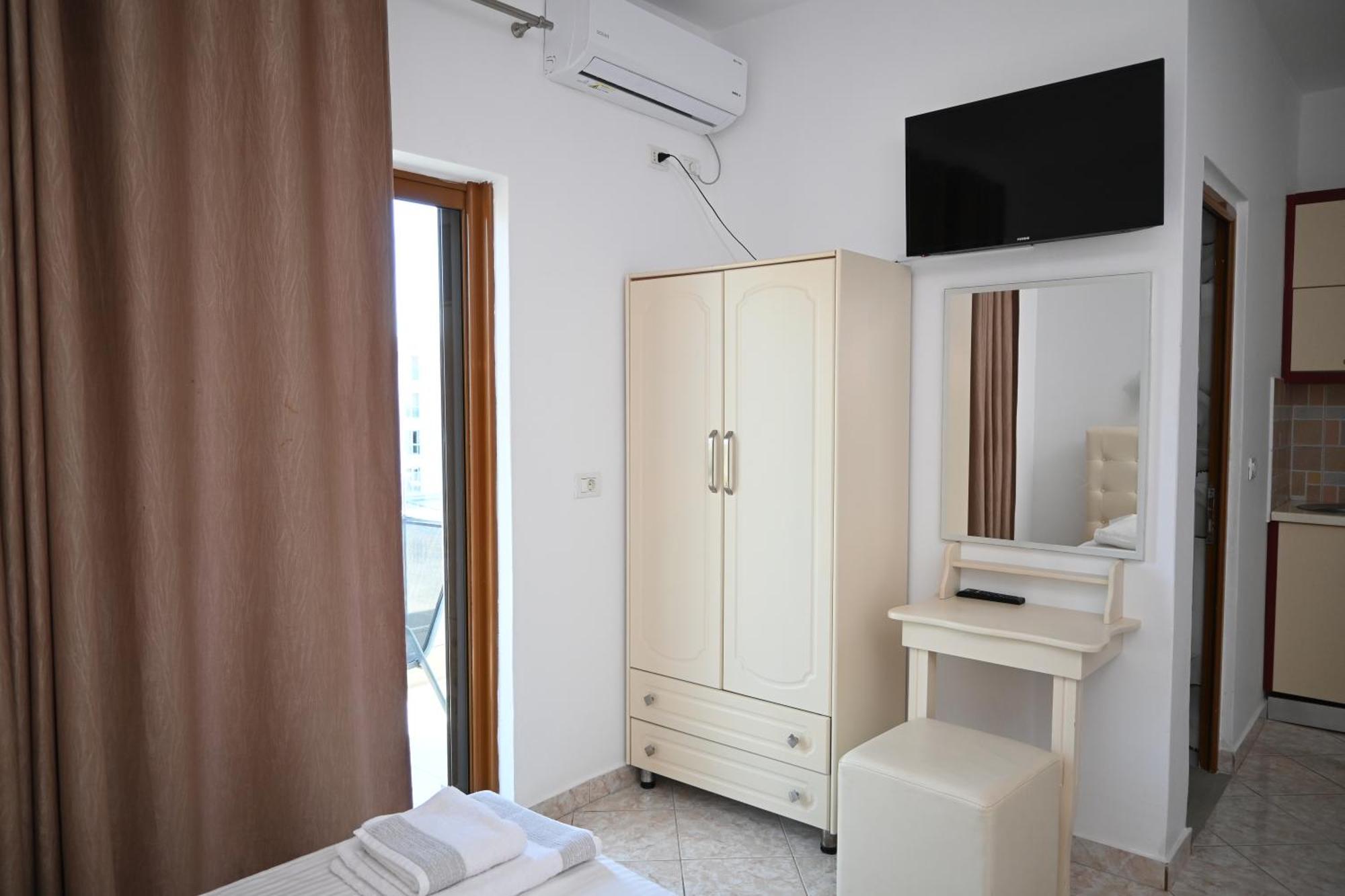 Hotel Marku 4*