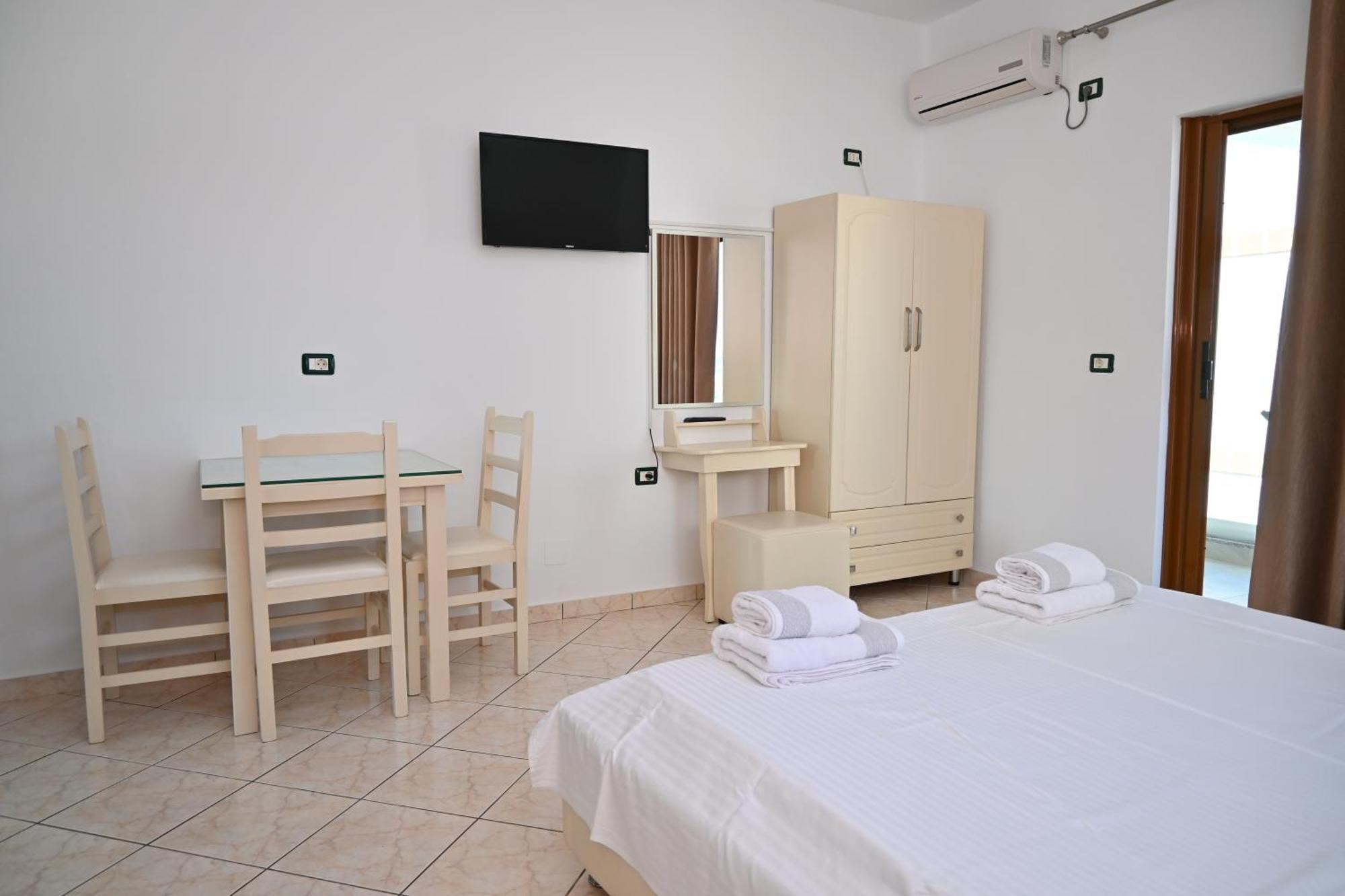 Marku Hotel Ksamil